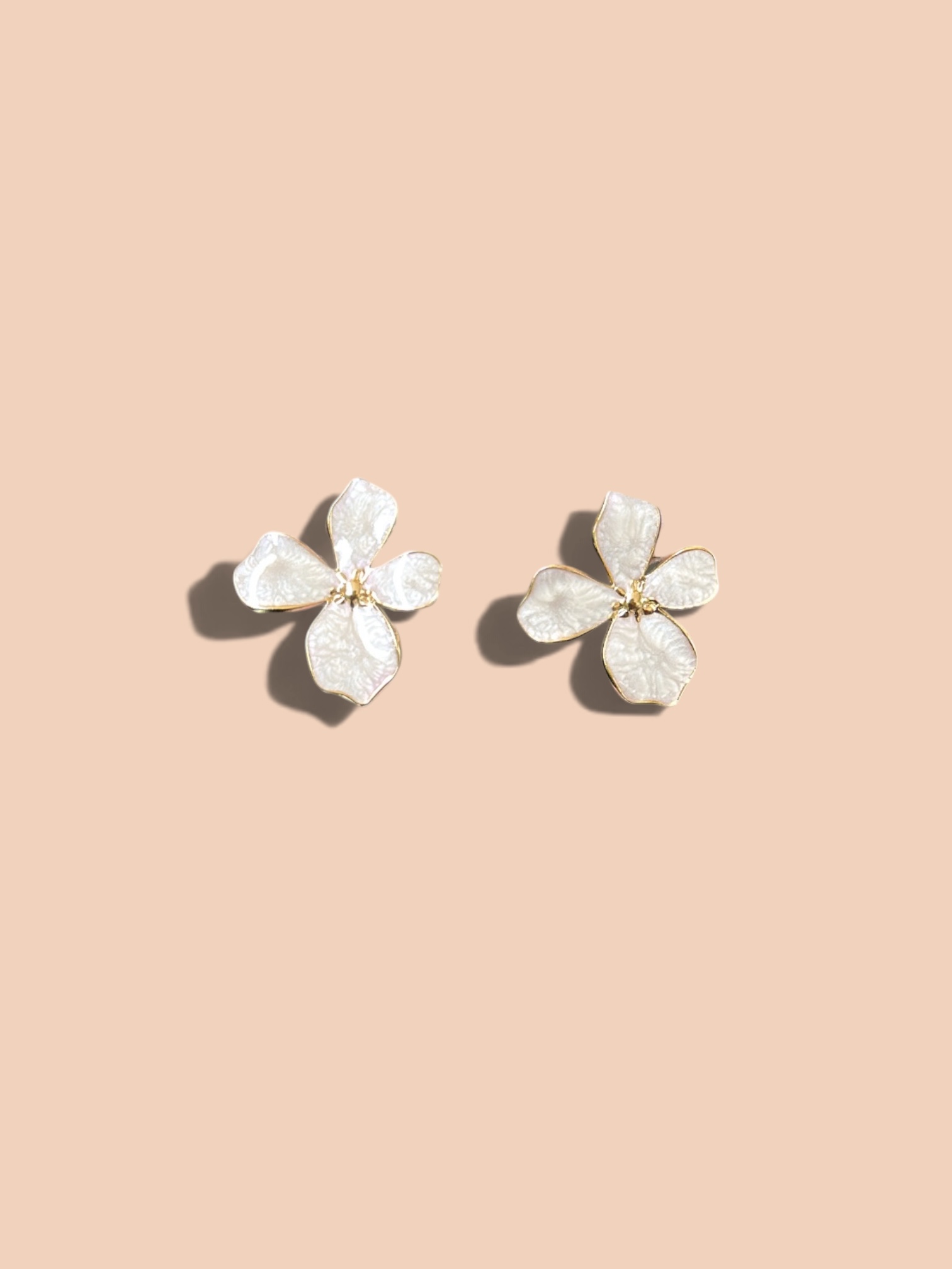 Boucles d’oreilles Fleurs Nacrées